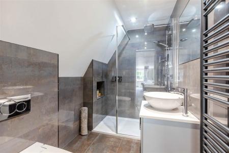 8425386-interior14-20.jpg
