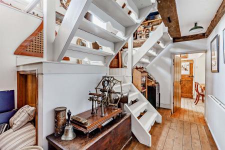 8514833-interior07-800.jpg