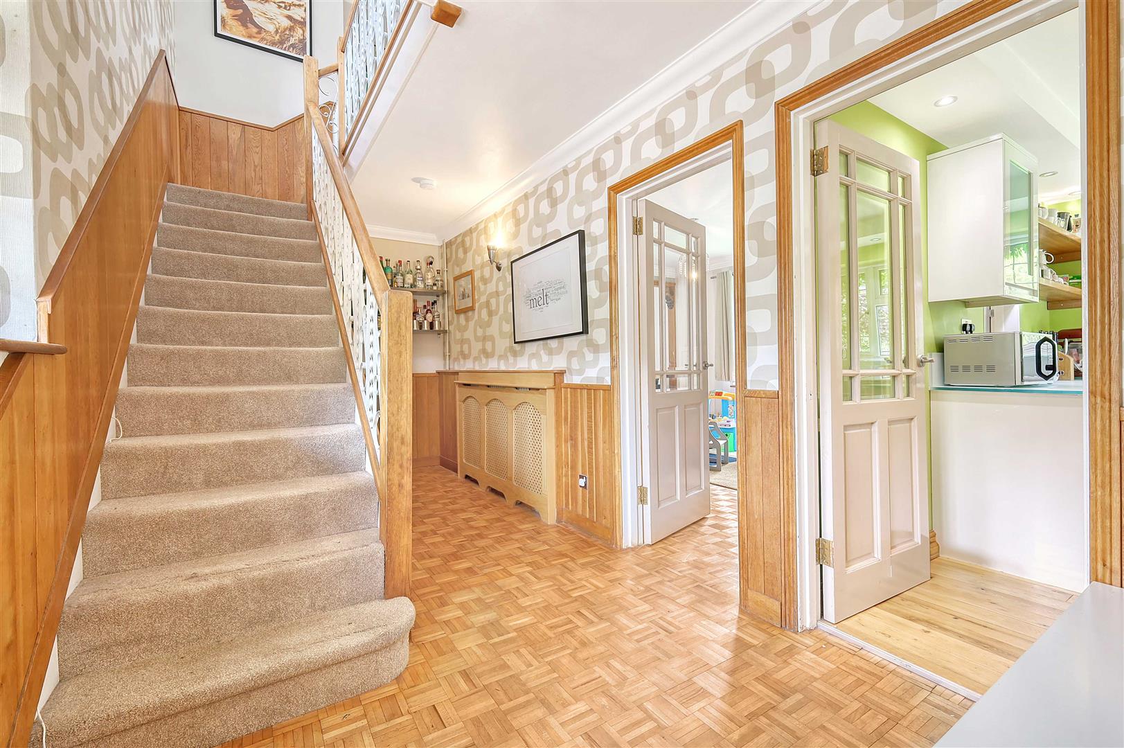 4 bedroom Detached House for sale in Ingatestone