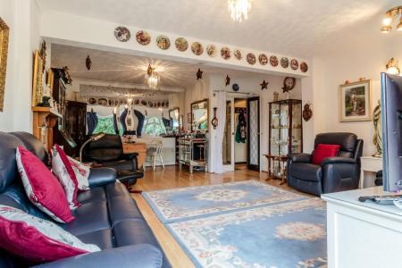 8313648-interior05-800.jpg