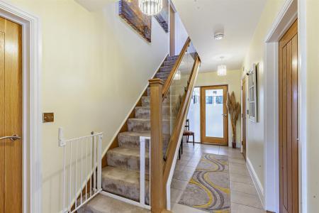8556898-interior05-800.jpg