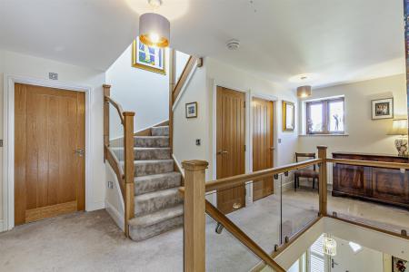 8556898-interior06-800.jpg