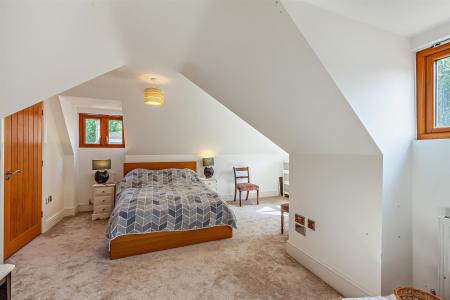 8556898-interior16-800.jpg