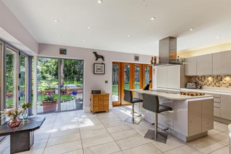 8556898-interior01-800.jpg