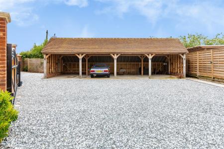 Ashlyns Farm House-HRNWM39.jpg