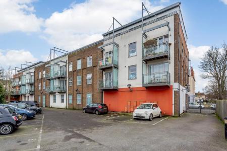 8411387-exterior03-800.jpg