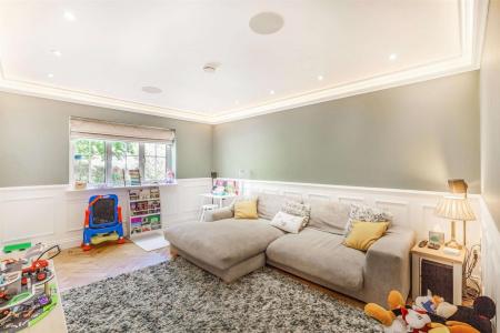 8515693-interior06-800.jpg
