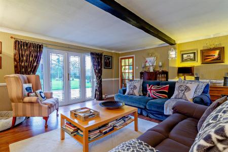 8446379-interior03-800.jpg