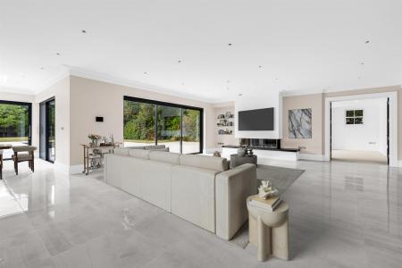 Property_8D35_Internal-52_11-09-25_17_05.jpg