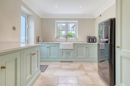 img_2111_10 copy 2.jpg