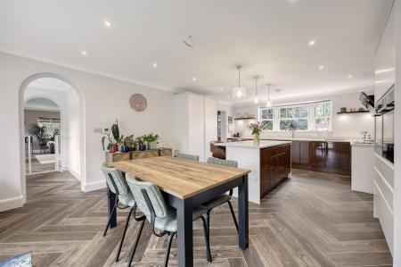 img_5700_28 copy 2.jpg