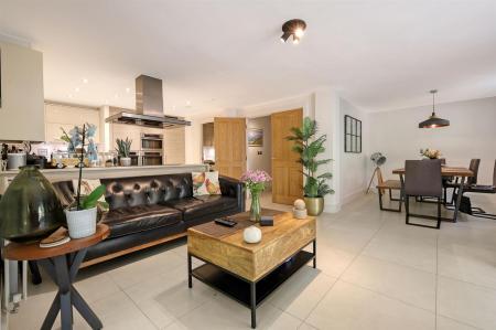 img_8919_18 copy 2.jpg