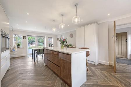 img_5718_31 copy 2.jpg