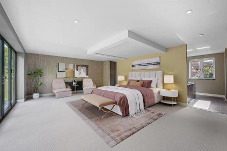 OL-WAZ-2GlanthamsClose-MASTERBEDROOM.jpg