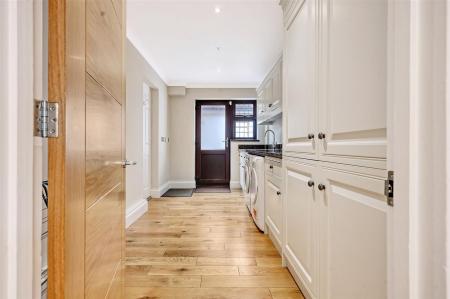 IMG_3095_16 copy.jpg