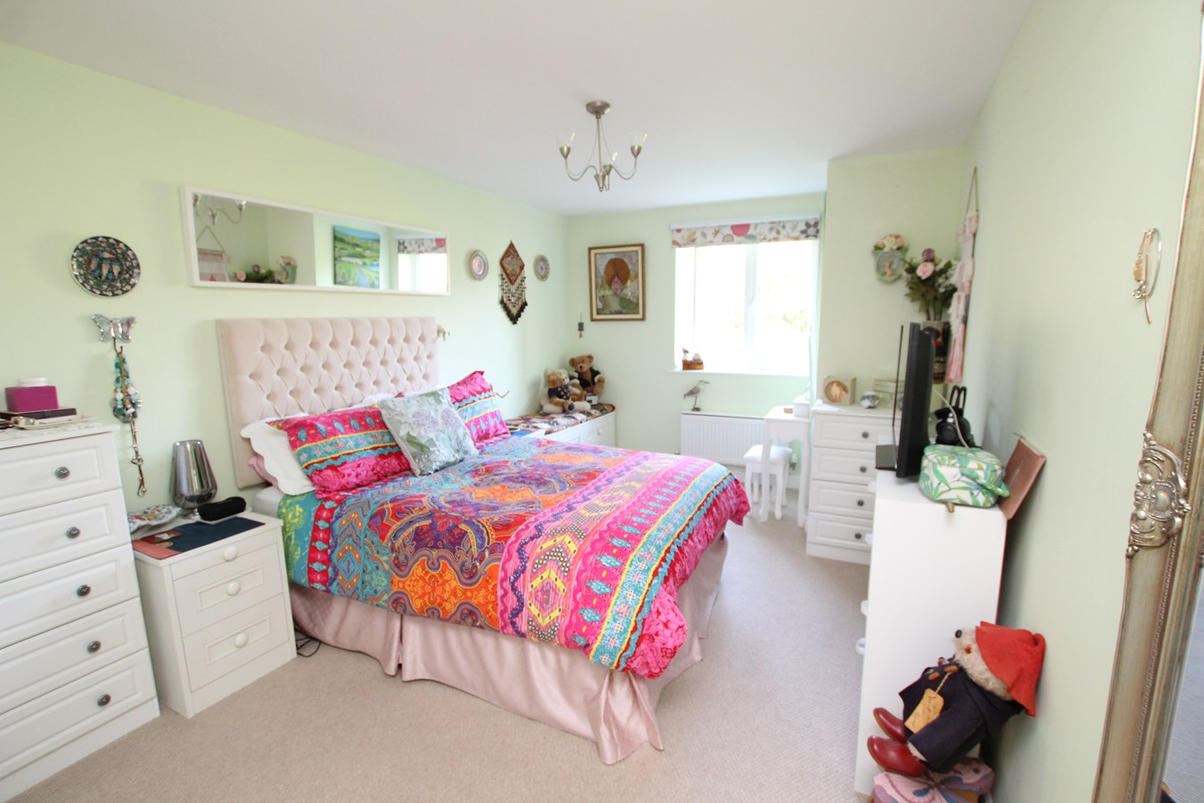 1 bedroom Apartment for sale in Shepperton