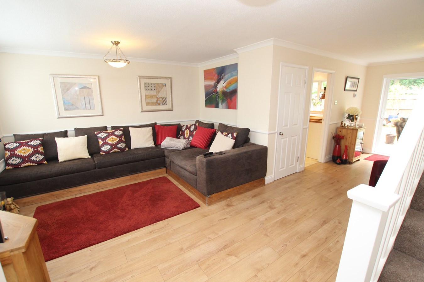 3 bedroom End of Terrace House for sale in Shepperton