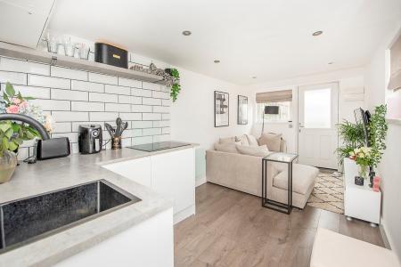 Outbuilding Lounge/K