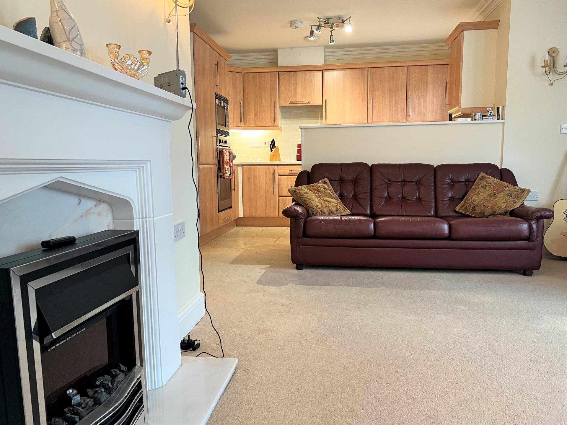 2 bedroom Ground Floor Flat for sale in Cromer