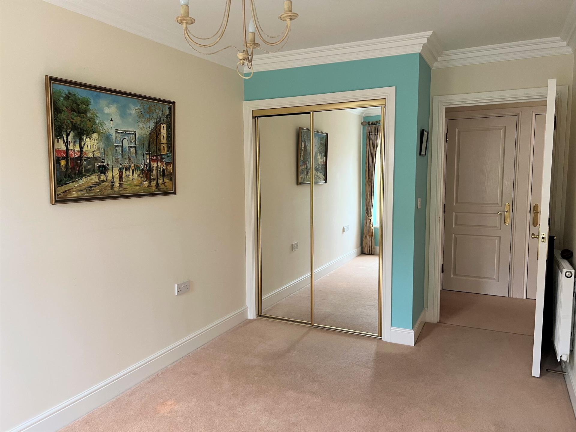 2 bedroom Ground Floor Flat for sale in Cromer