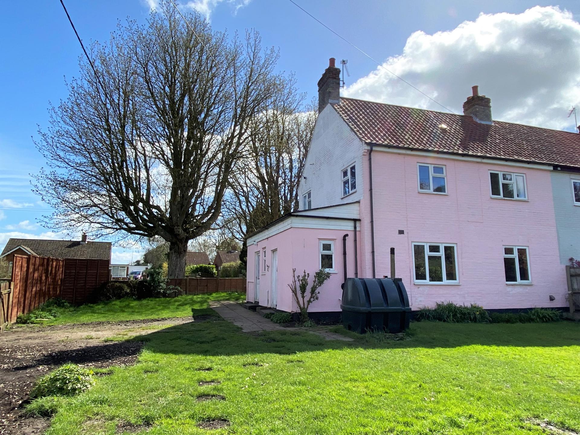 3 bedroom SemiDetached House for sale in Fakenham