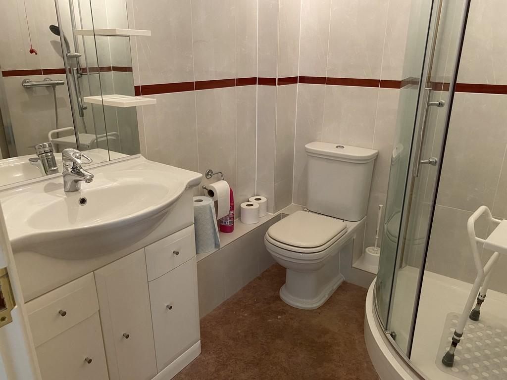 2 bedroom Ground Floor Flat for sale in Cromer