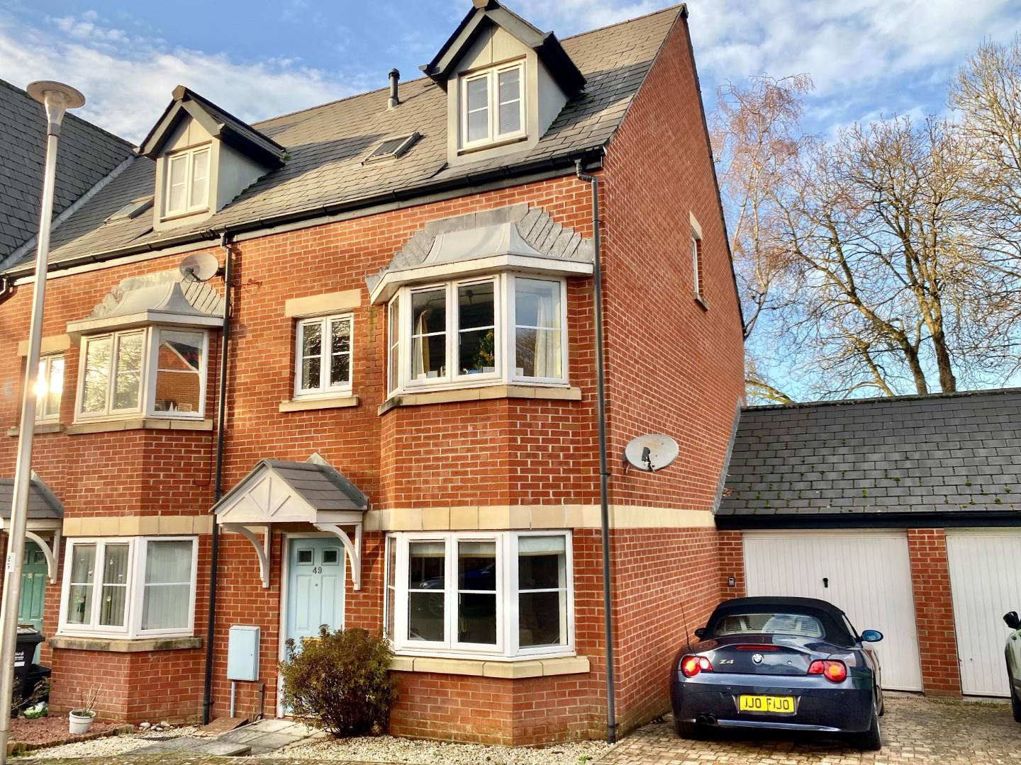 3 bedroom End of Terrace House for sale in Tiverton