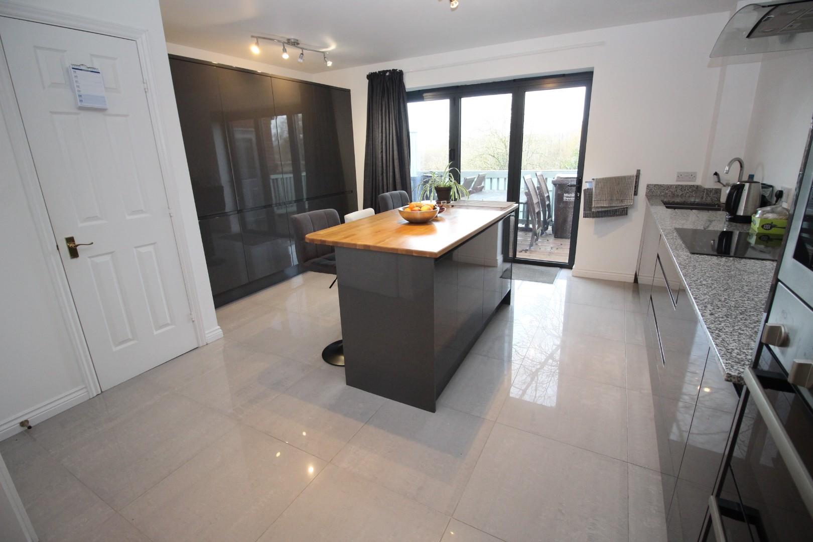 3 bedroom End of Terrace House for sale in Tiverton