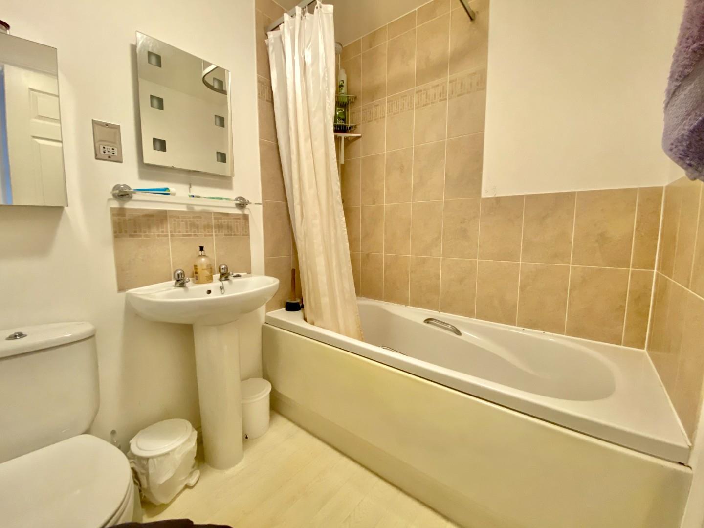 3 bedroom End of Terrace House for sale in Tiverton