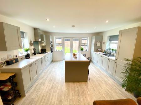 Kitchen/Dining Room/Reception Area