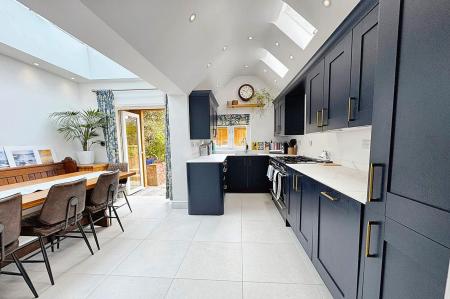 Kitchen/Breakfast Room