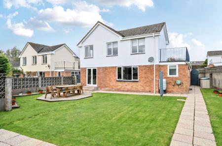 1372489-6-68f8d86...