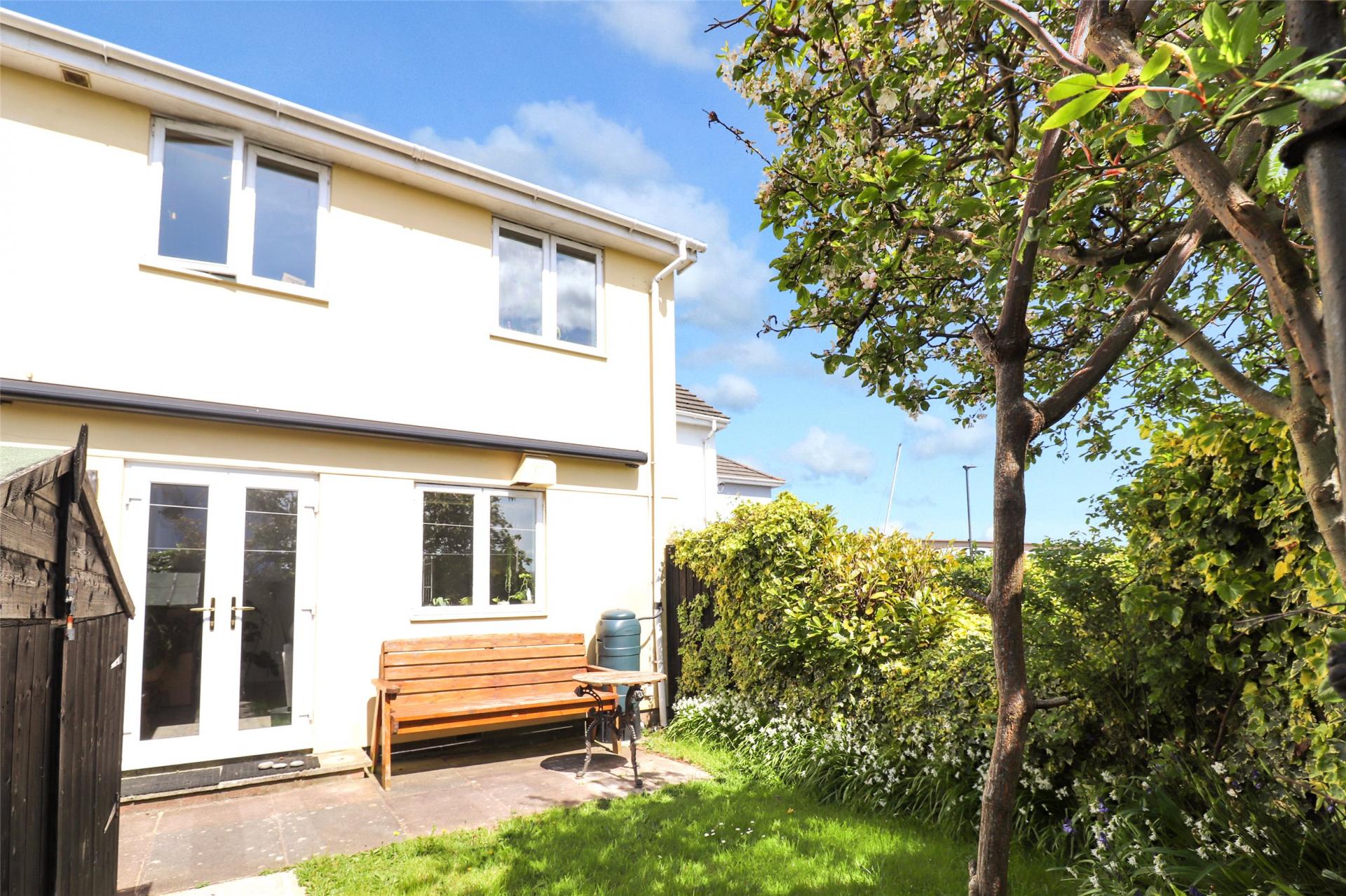 2 bedroom Terraced House for rent in United Kingdom