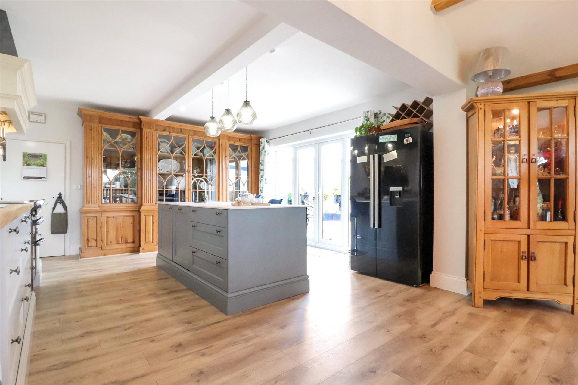 2 bedroom Detached House for sale in Bideford