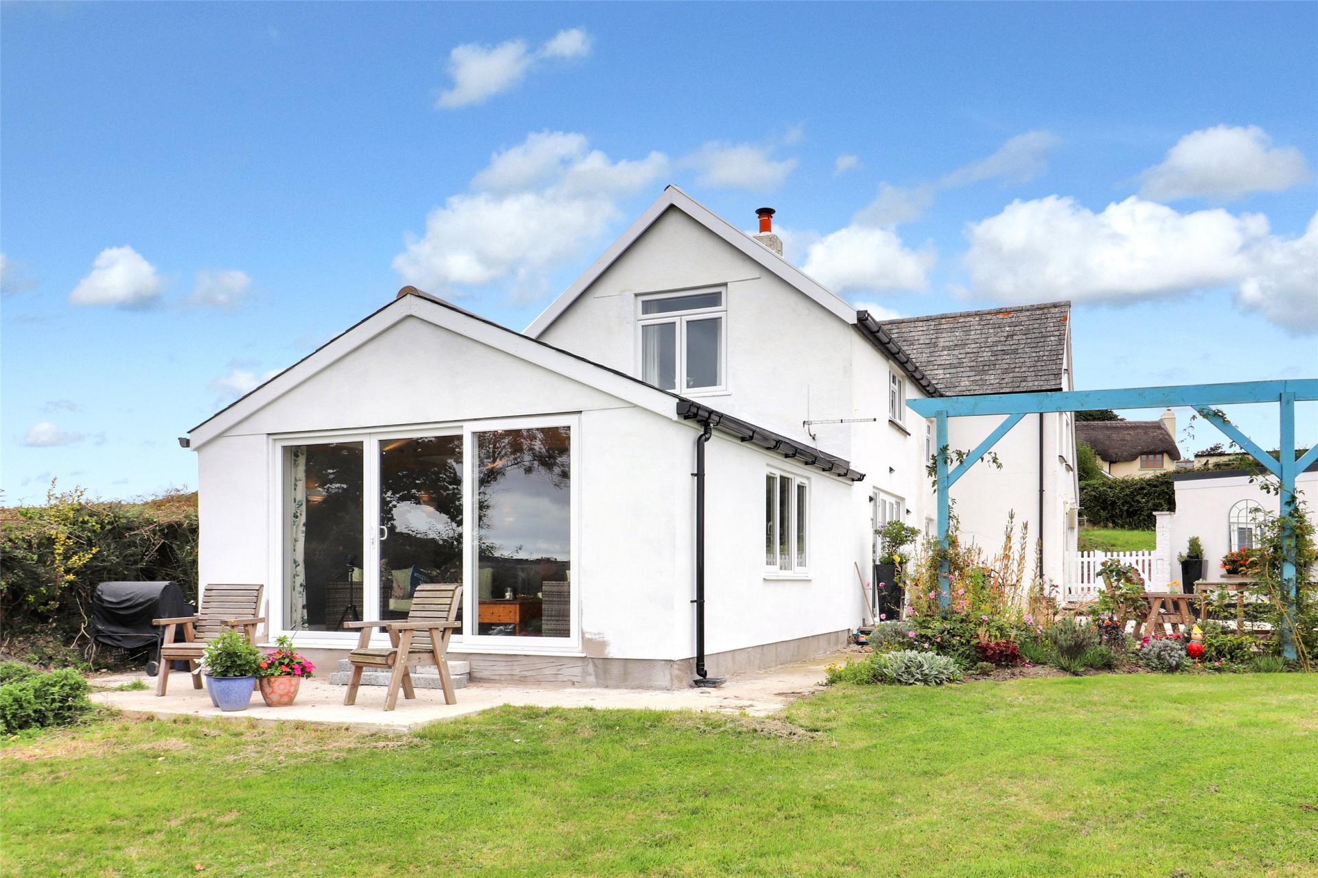 2 bedroom Detached House for sale in Bideford