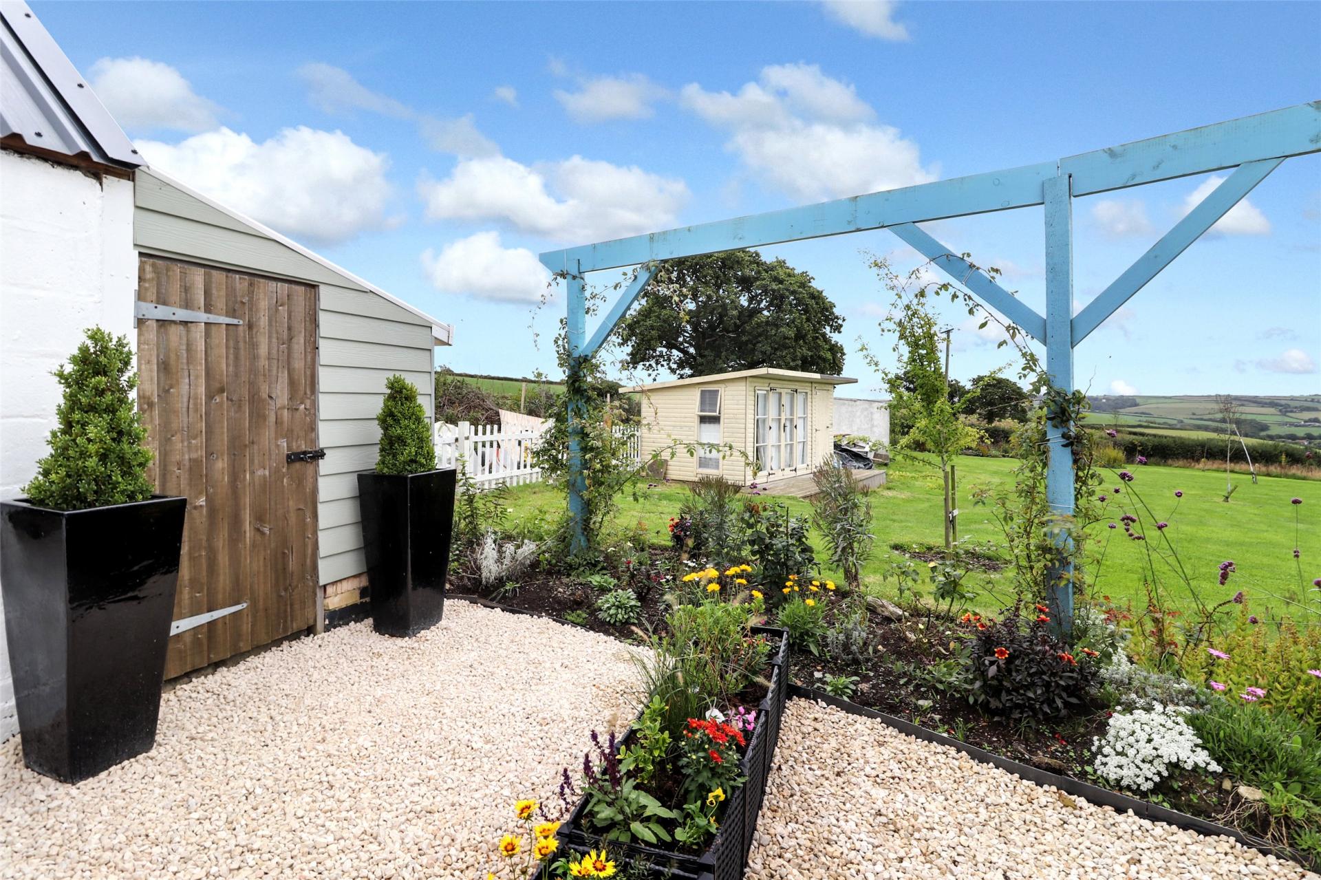 2 bedroom Detached House for sale in Bideford