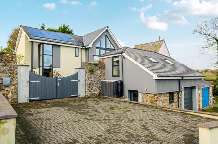 1382617-3-691f2a2...