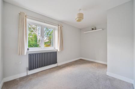 1382617-17-691f2a...