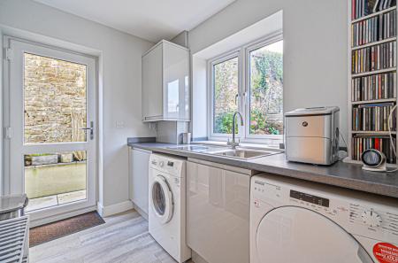 1382617-35-691f2a...