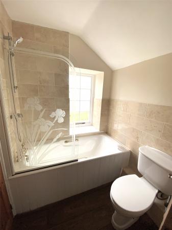 Jack'n'Jill Bathroom