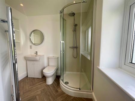 Ensuite Shower Room