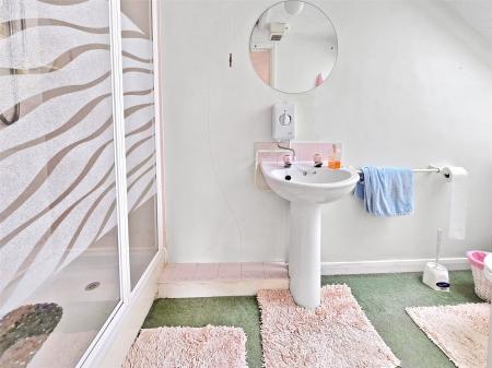 Garage Shower Room