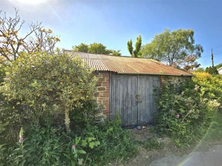 Garage/Workshop