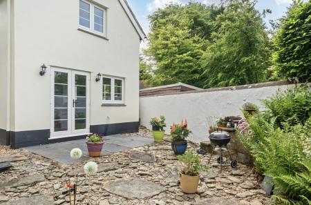 1299272-5-68370a8...