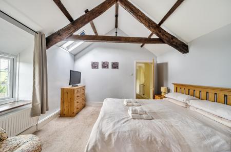 1295211-7-683a013...