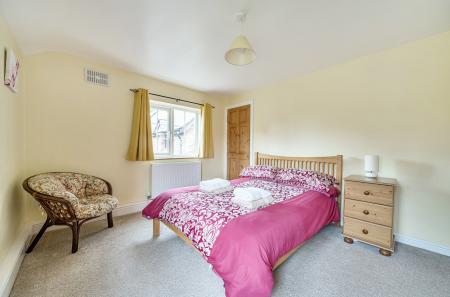 1295211-24-683a01...