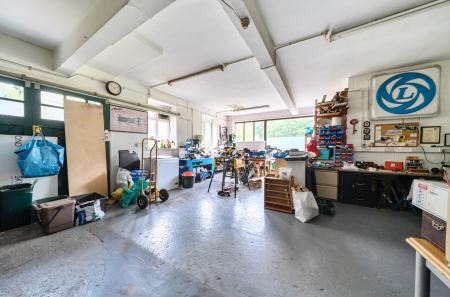 1330551-16-688a62...