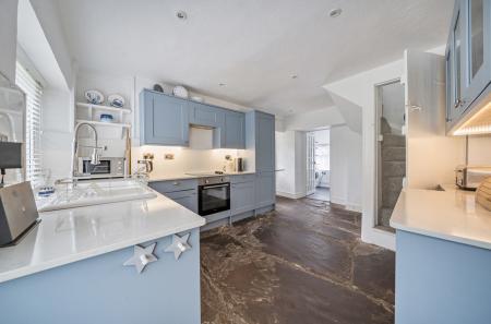 1346509-11-68b6ff...