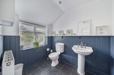 1346509-13-68b6ff...