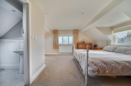 1383937-19-691f3d...